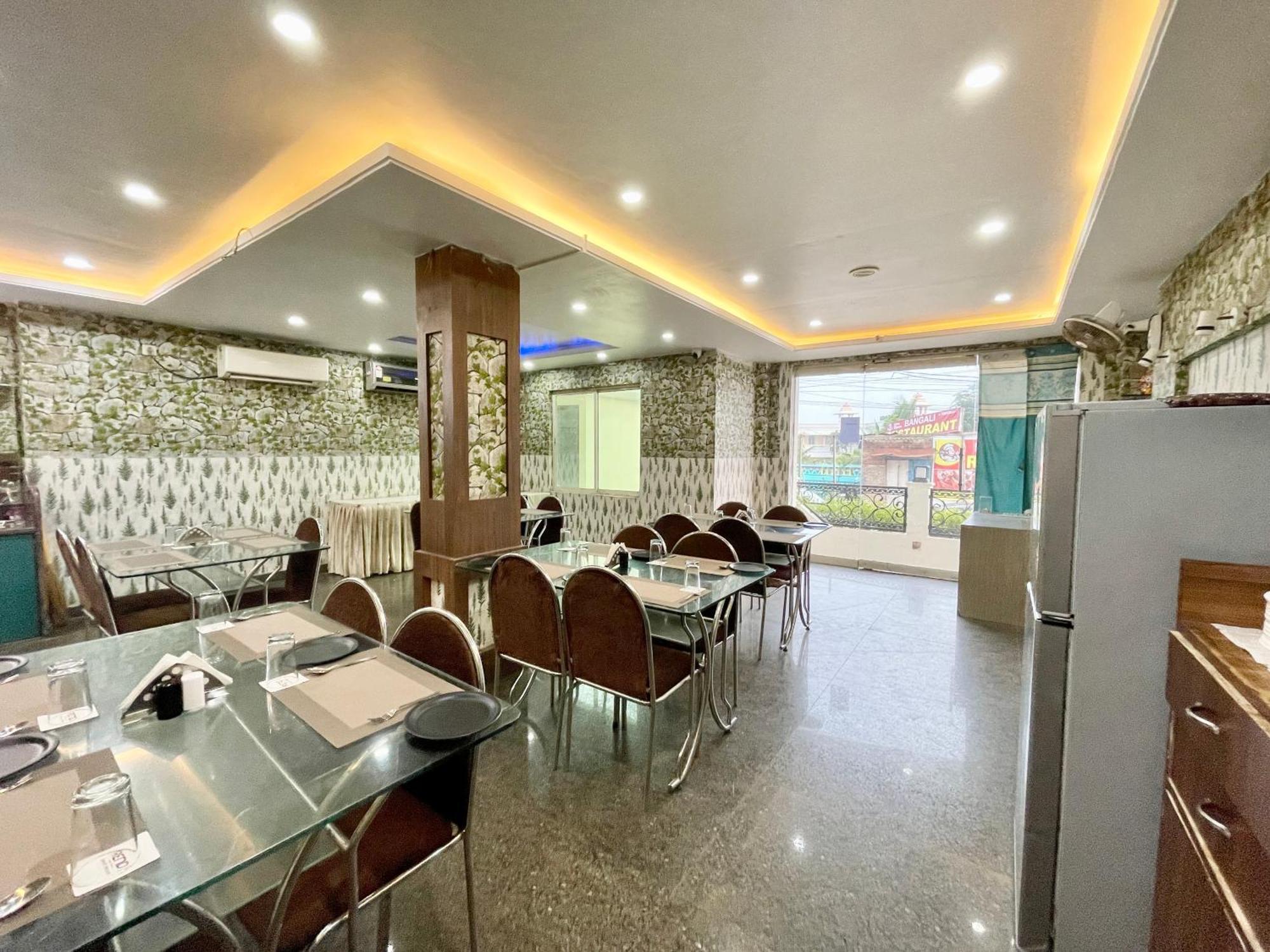 Hotel Trends In Пурі Екстер'єр фото