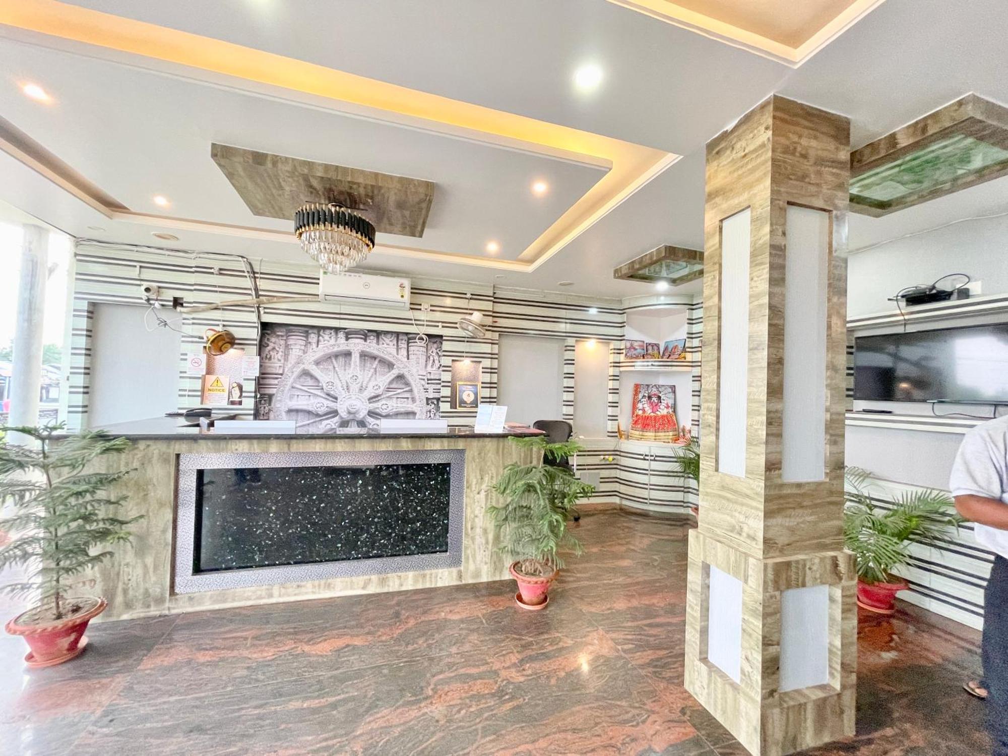 Hotel Trends In Пурі Екстер'єр фото