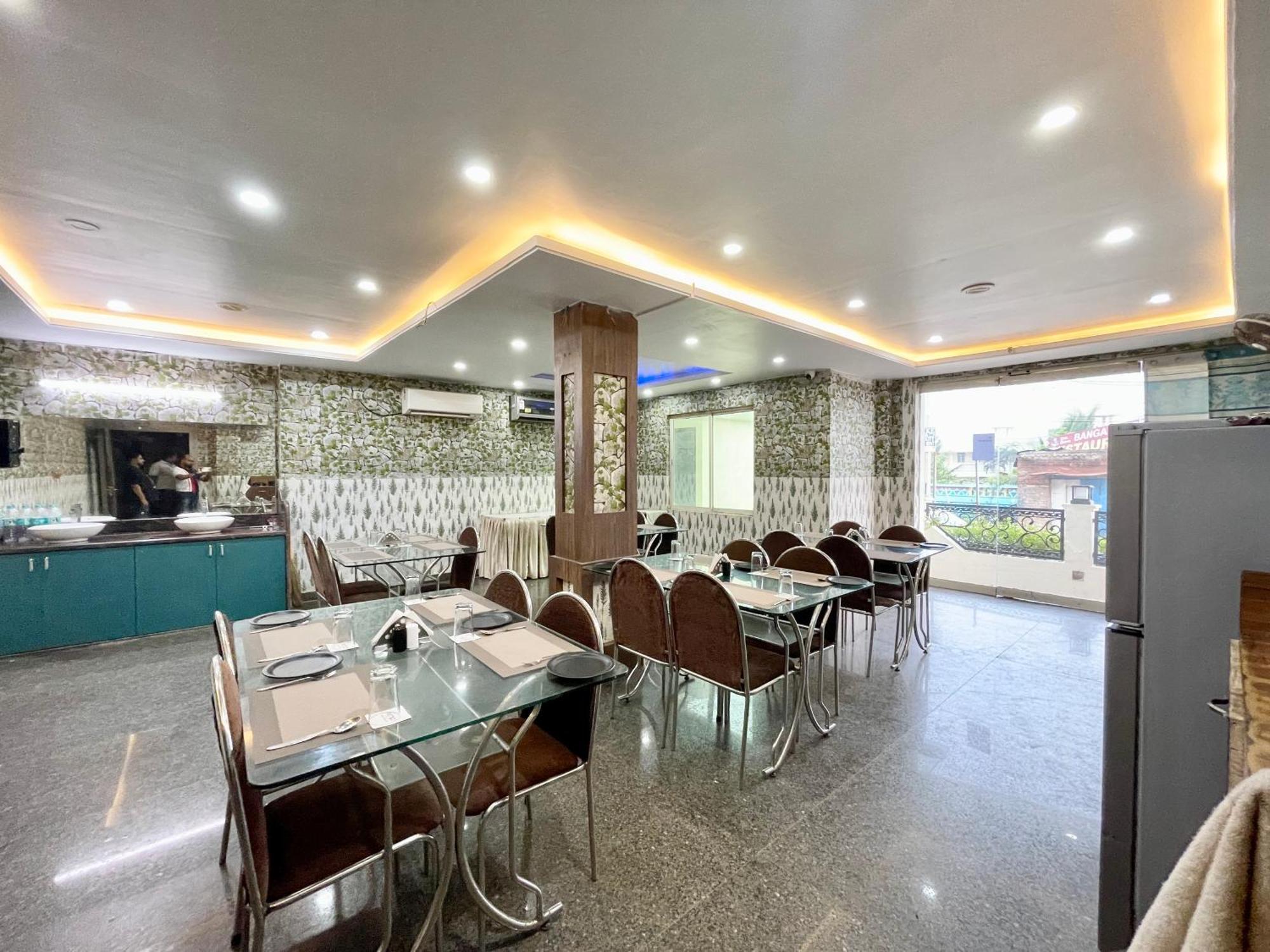Hotel Trends In Пурі Екстер'єр фото