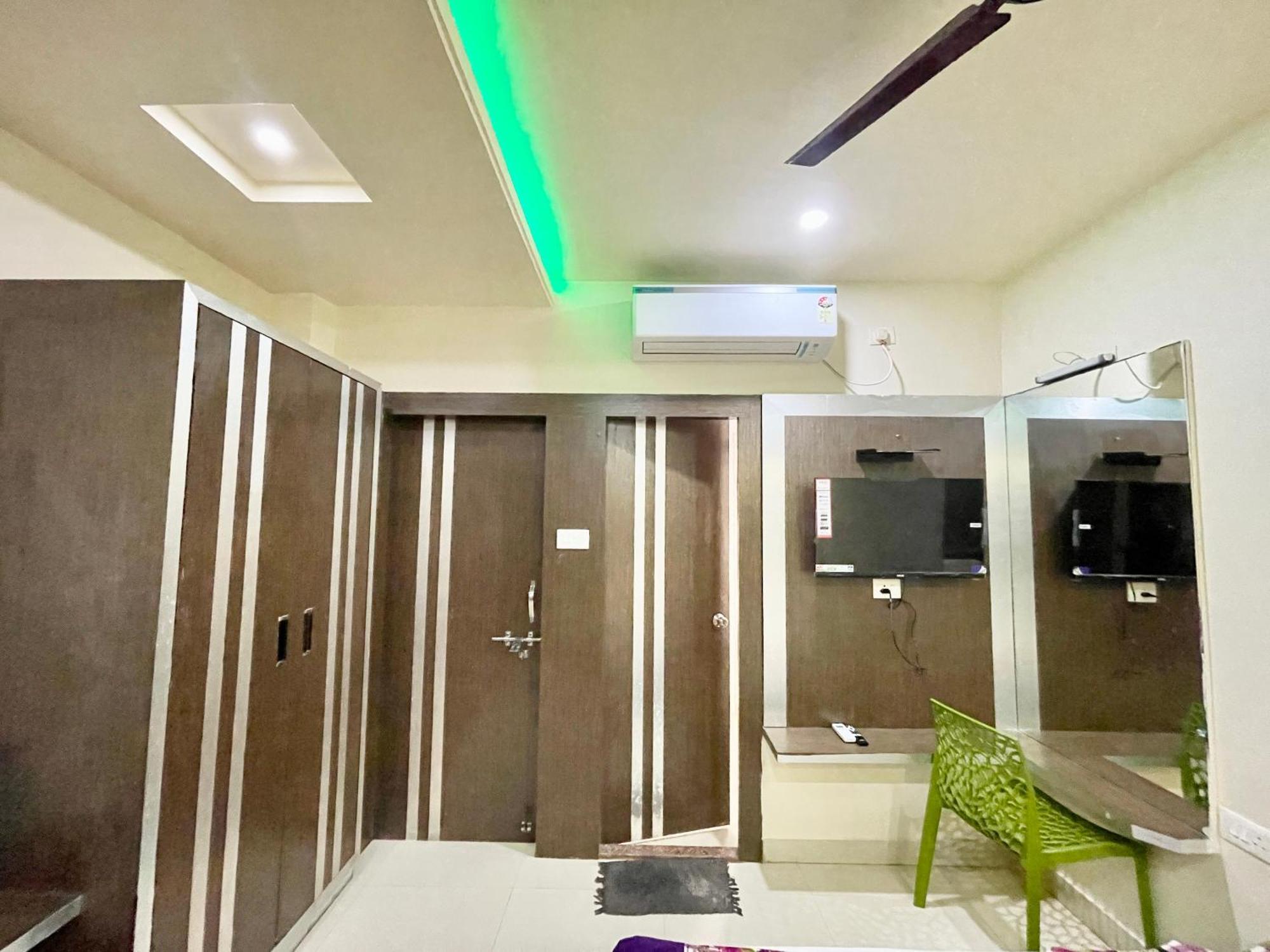 Hotel Trends In Пурі Екстер'єр фото