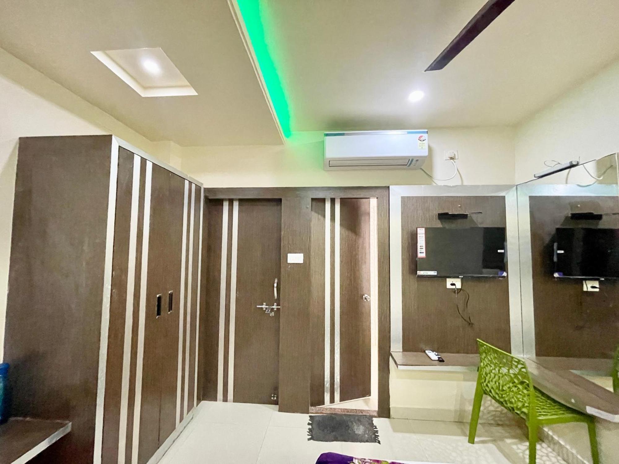 Hotel Trends In Пурі Екстер'єр фото